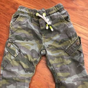 Toddler camo pants